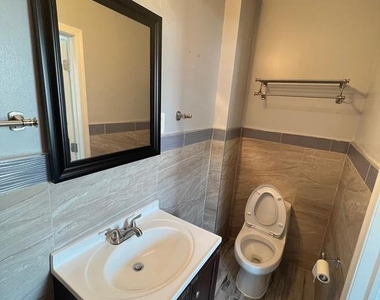 631 N 11th Street - Photo Thumbnail 10