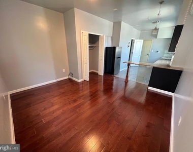 631 N 11th Street - Photo Thumbnail 5