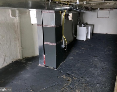 742 S 53rd Street - Photo Thumbnail 11