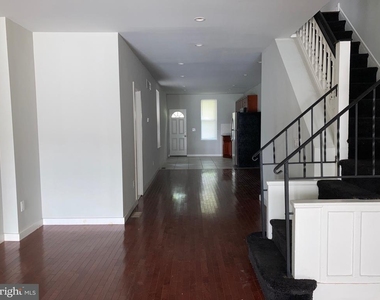 742 S 53rd Street - Photo Thumbnail 2