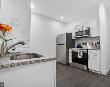 3138 W Allegheny Avenue - Photo Thumbnail 5