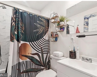 4136 Mantua Avenue - Photo Thumbnail 5