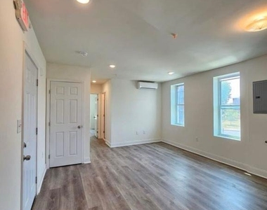 4136 Mantua Avenue - Photo Thumbnail 8