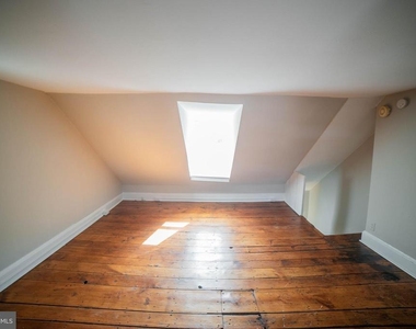 1107 N 3rd Street - Photo Thumbnail 17