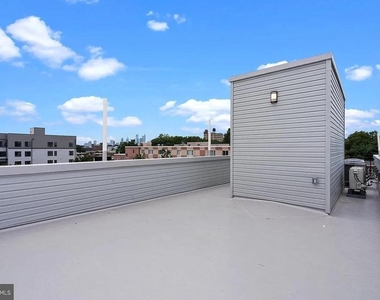 2146 N Front Street - Photo Thumbnail 16