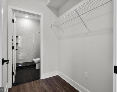 2146 N Front Street - Photo Thumbnail 3