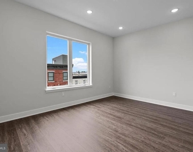 2146 N Front Street - Photo Thumbnail 12