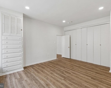 135 S 19th Street - Photo Thumbnail 10