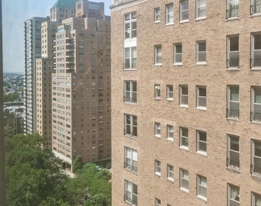 135 S 19th Street - Photo Thumbnail 13