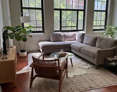 2429 Locust Street - Photo Thumbnail 1