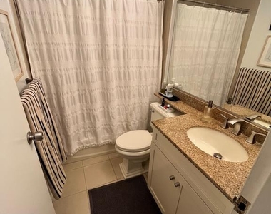 2429 Locust Street - Photo Thumbnail 25