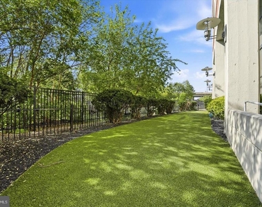 2429 Locust Street - Photo Thumbnail 32