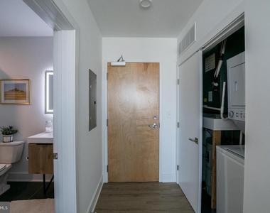 2235 Washington Avenue - Photo Thumbnail 6