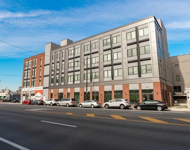 2235 Washington Avenue - Photo Thumbnail 12