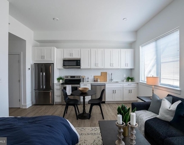 2235 Washington Avenue - Photo Thumbnail 3