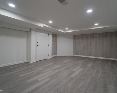 2410 Wharton Street - Photo Thumbnail 25
