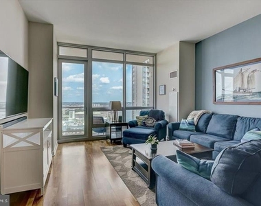 901 N Penn Street - Photo Thumbnail 11
