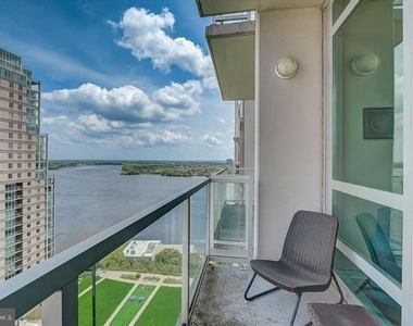901 N Penn Street - Photo Thumbnail 15