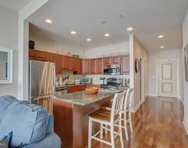 901 N Penn Street - Photo Thumbnail 10