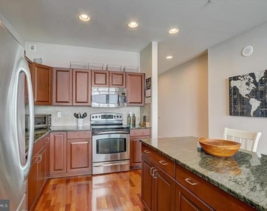 901 N Penn Street - Photo Thumbnail 7
