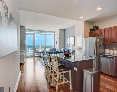 901 N Penn Street - Photo Thumbnail 8