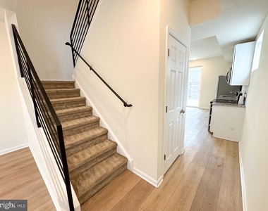 1327 S 27th Street - Photo Thumbnail 5
