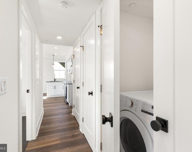 7037 Ridge Avenue - Photo Thumbnail 14