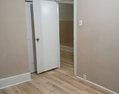 7044 Chew Avenue - Photo Thumbnail 6
