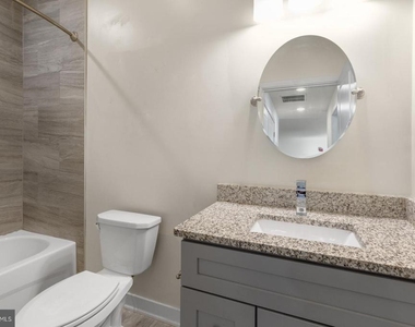 2411 Kensington Avenue - Photo Thumbnail 17