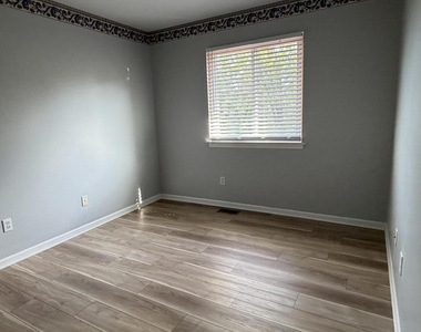 4101 Rolling Meadow Lane - Photo Thumbnail 23