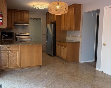 4101 Rolling Meadow Lane - Photo Thumbnail 10