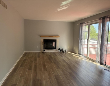 4101 Rolling Meadow Lane - Photo Thumbnail 13