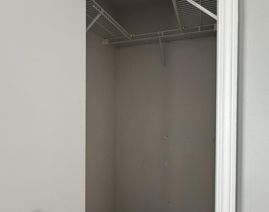 4101 Rolling Meadow Lane - Photo Thumbnail 20
