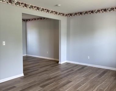 4101 Rolling Meadow Lane - Photo Thumbnail 5