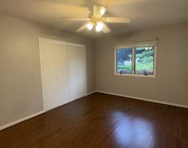 741 Woods Court - Photo Thumbnail 11