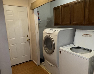 741 Woods Court - Photo Thumbnail 8