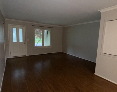 741 Woods Court - Photo Thumbnail 2