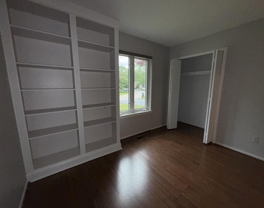 741 Woods Court - Photo Thumbnail 16