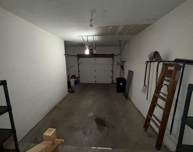 741 Woods Court - Photo Thumbnail 25