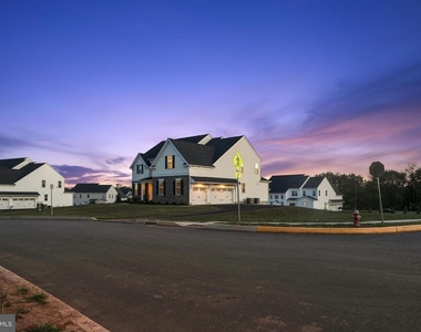 409 Longview Drive - Photo Thumbnail 43