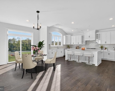 409 Longview Drive - Photo Thumbnail 16