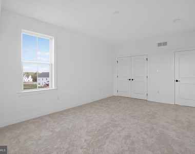409 Longview Drive - Photo Thumbnail 40