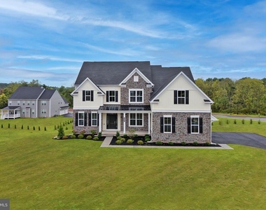 409 Longview Drive - Photo Thumbnail 2
