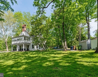 1404 E Butler Pike - Photo Thumbnail 10