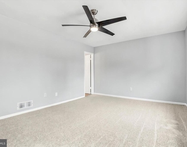 804 Bismark Way - Photo Thumbnail 19