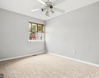 804 Bismark Way - Photo Thumbnail 24
