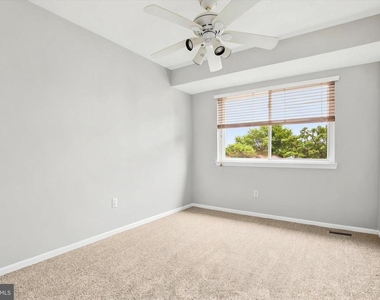 804 Bismark Way - Photo Thumbnail 26