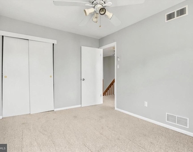 804 Bismark Way - Photo Thumbnail 25