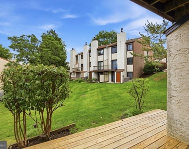 804 Bismark Way - Photo Thumbnail 32