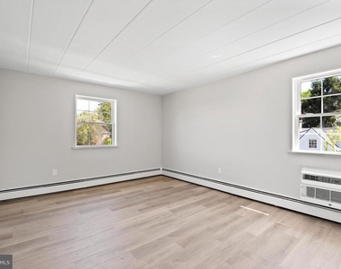 100 Windermere Avenue - Photo Thumbnail 2